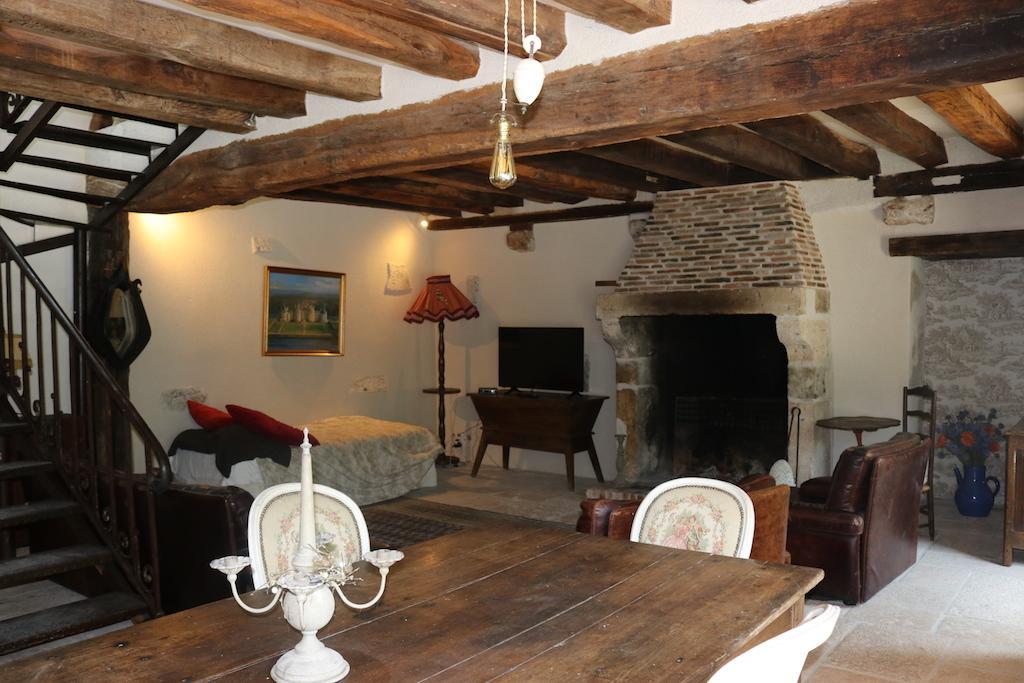 Maison d'hôtes Moulin du Bas Pesé Mont-près-Chambord Esterno foto