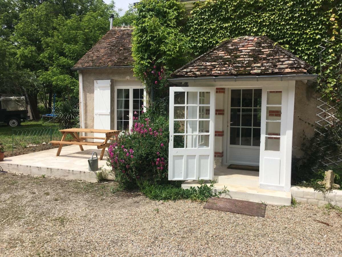 Maison d'hôtes Moulin du Bas Pesé Mont-près-Chambord Esterno foto